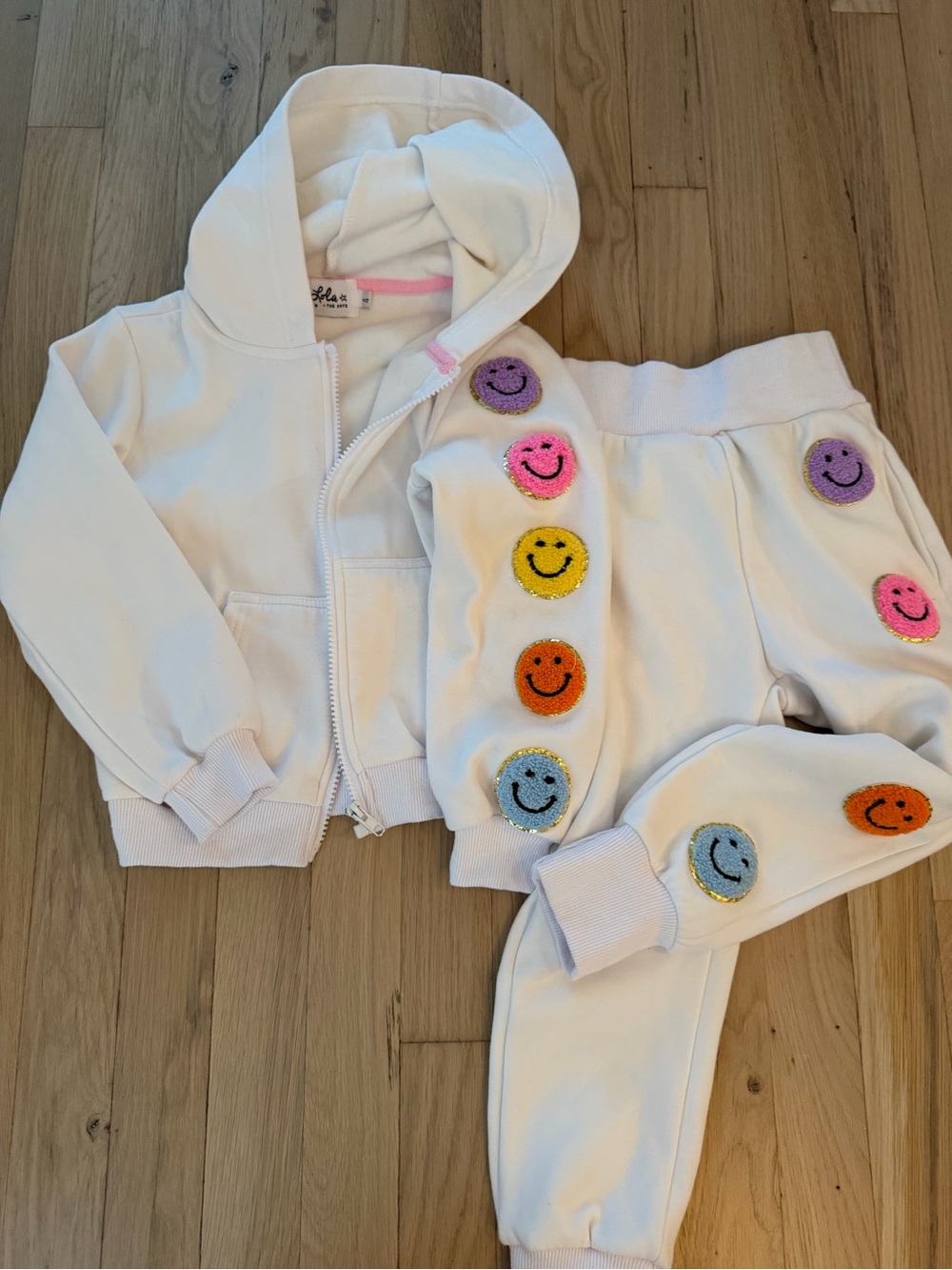 Lola and the boys smiley sweatshirt pants set size 4